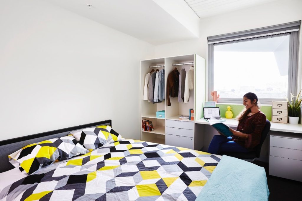 melbourne university student accommodation
